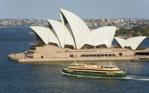 01.manlyFerry-A4MEKX-1680x1050
