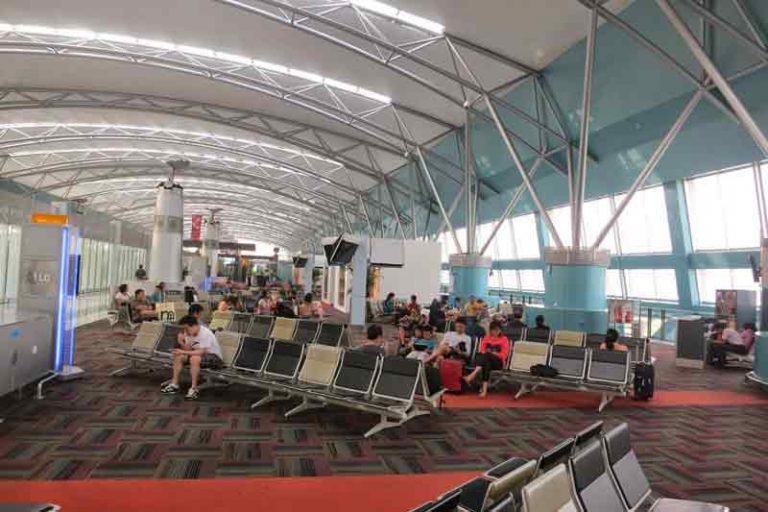 Mau Tenang Sebelum Take Off? Perhatikan Panduan Ini