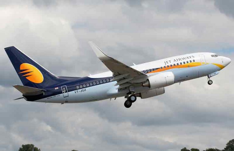 Akibat Cuitan di Twitter, Penumpang Jet Airways di Interogasi
