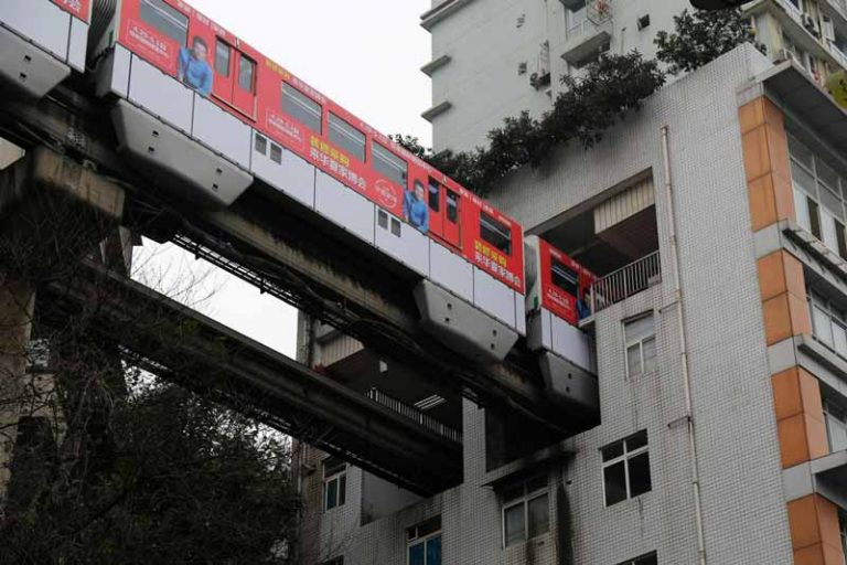 Permudah Transportasi Urban, Tiongkok Bangun Rel Kereta di Apartemen