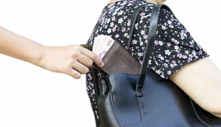 Jurus Selamat Hindari Aksi Pencopetan di Moda Transportasi Massa