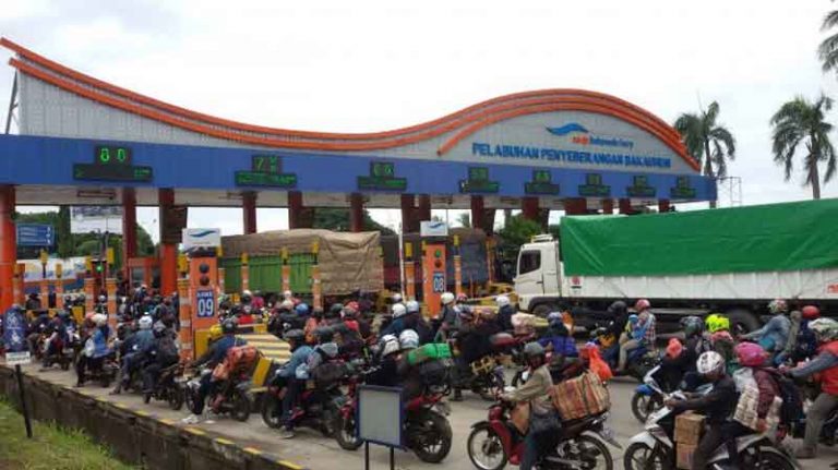 H+4 Arus Balik Mobil Pribadi, Penumpang Pejalan Kaki dan Sepeda Motor