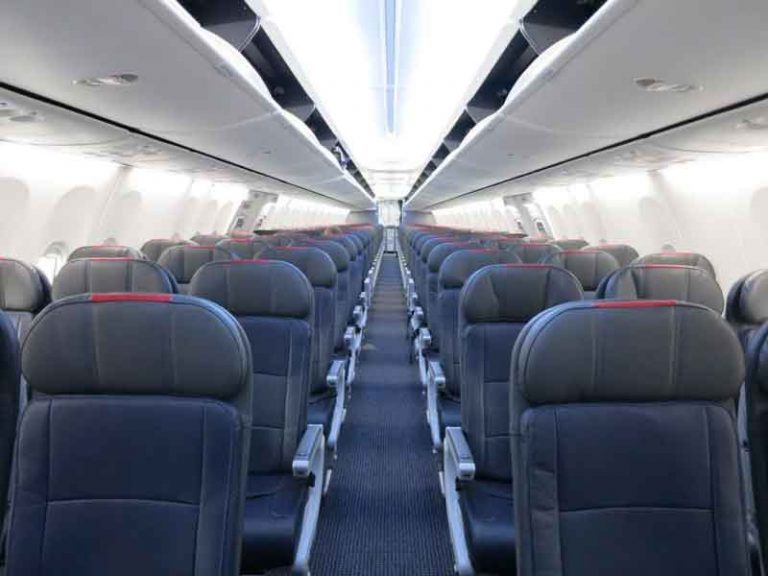 Terkait Masalah Seat Pitch, FAA Dipaksa Perbaharui Peraturan Penerbangan