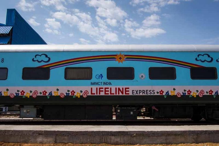 LIfeline Express India, Kereta “Rumah Sakit” Pertama di Dunia