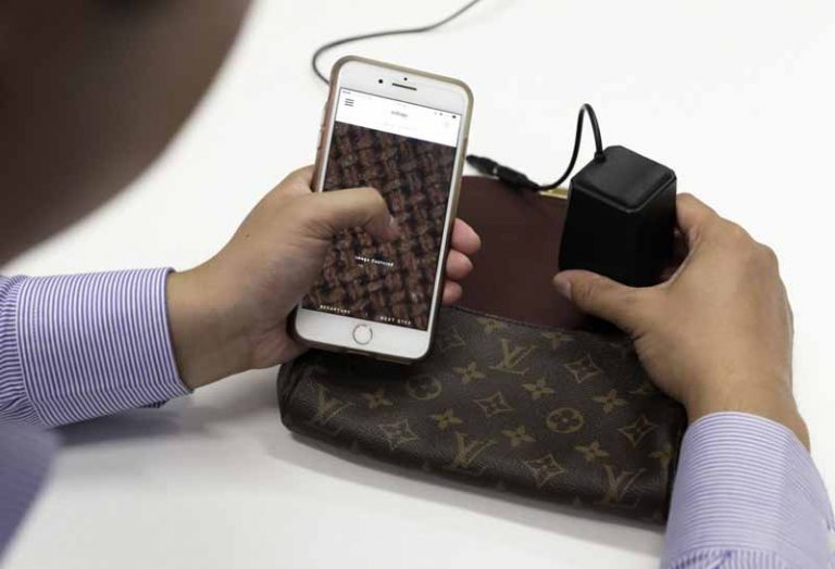 Entrupy, Solusi Canggih Identifikasi Barang Palsu via Smartphone