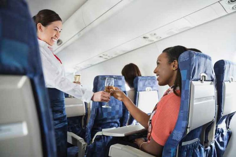 Delta Airlines Berikan Prosecco Gratis di Penerbangan Jarak Jauh