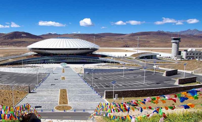 Berada di Atas Awan, Daocheng Yading Jadi Bandara Tertinggi di Dunia!