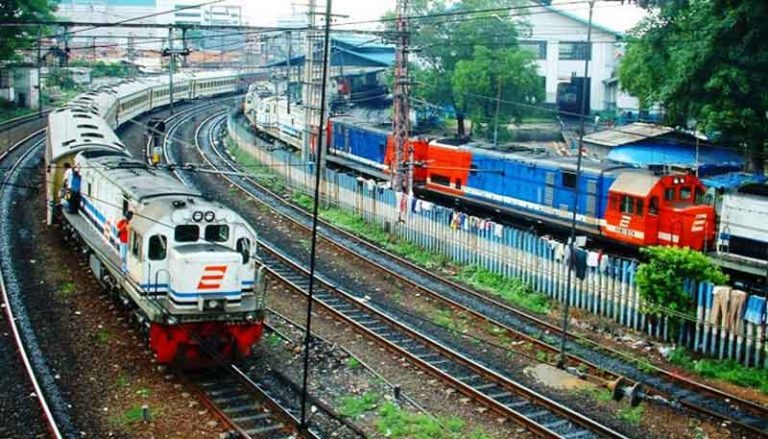 KNKT: Kereta Api Paling Minim Alami Kecelakaan di 2017
