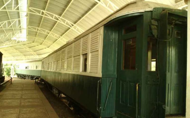 Berpendingin Es Balok, Inilah Kereta Kepresidenan Soekarno