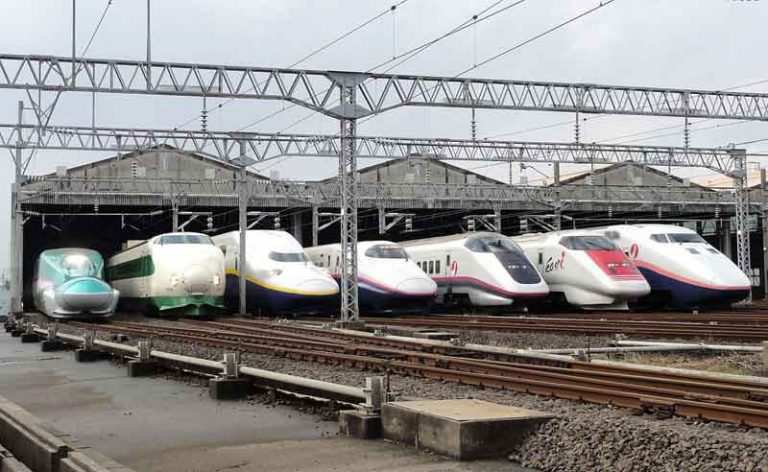 Pengalaman Penumpang Jadi Penentu Pertumbuhan Layanan Kereta Cepat