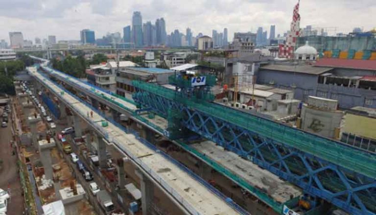 LRT Kelapa Gading-Velodrome Progress Pengerjaan 67 Persen