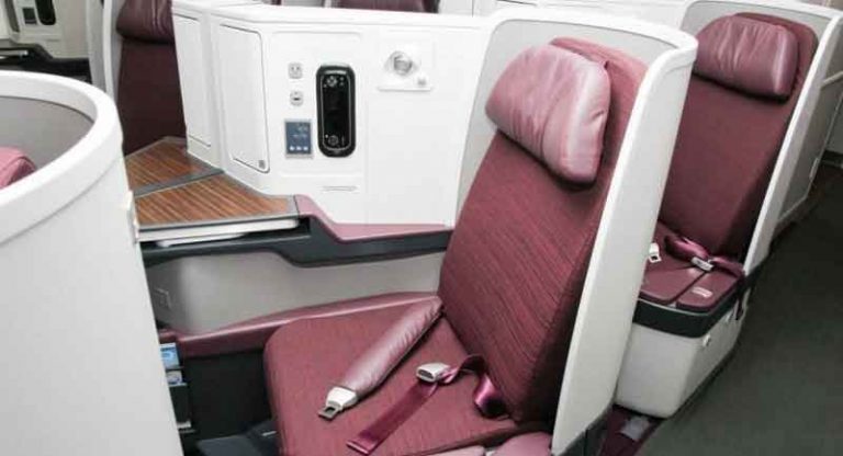 Waduh! Berat Badan Berlebih Tak Bisa Duduk di Kelas Bisnis Thai Airways
