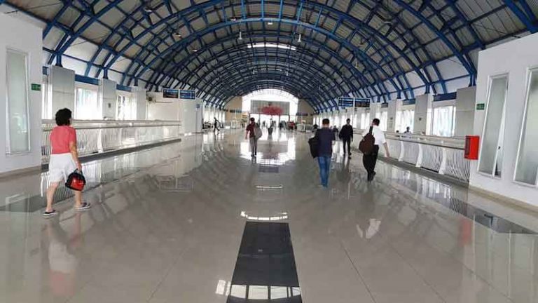 Stasiun Palmerah, Dulu Bernama Paal Merah yang Berarti Patok Merah