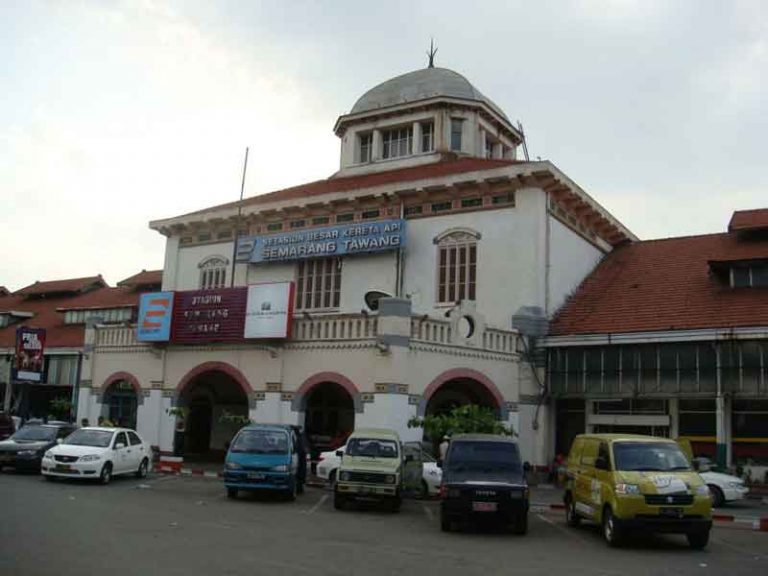 Yang Unik dari Stasiun Tawang, Alunan Gambang Semarang Gantikan Bunyi Bel