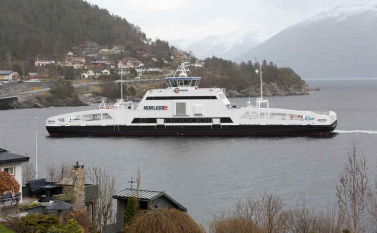 “The Ampere,” Kapal Ferry Bertenaga Listrik Pertama di Dunia!