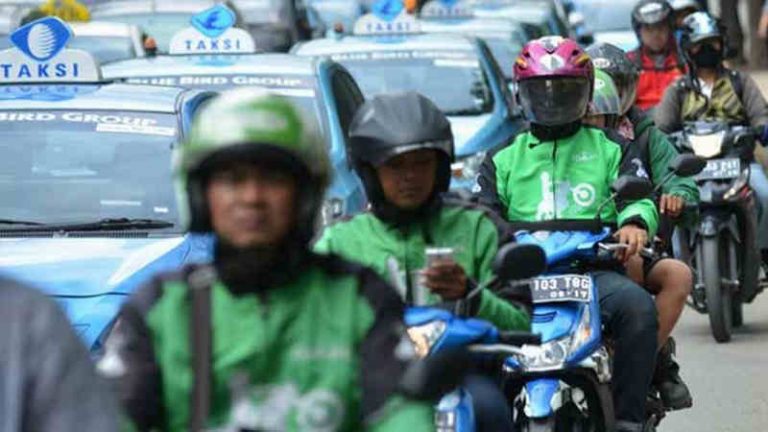 Sepinya Jalanan Ibukota, Bawa Rejeki Bagi Pengemudi Taksi dan Ojek Online