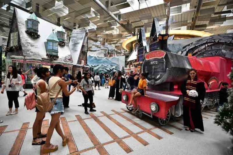 Wow, Harry Potter dan Fantastic Beast Ada di Bandara Changi