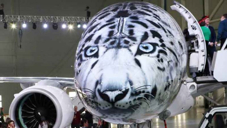 Embraer Hadirkan Livery Macan Tutul Salju Untuk Air Astana