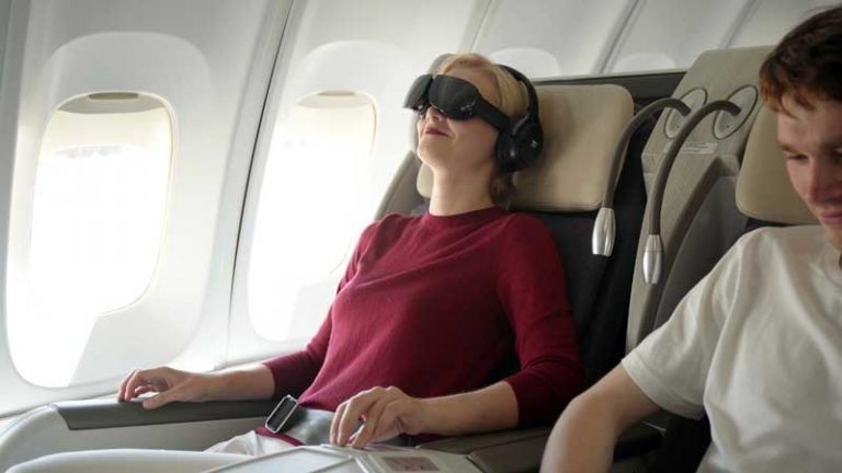 2019: Mulai dari Virtual Reality Sampai Live Music Bakal Tampil di Kabin Garuda Indonesia