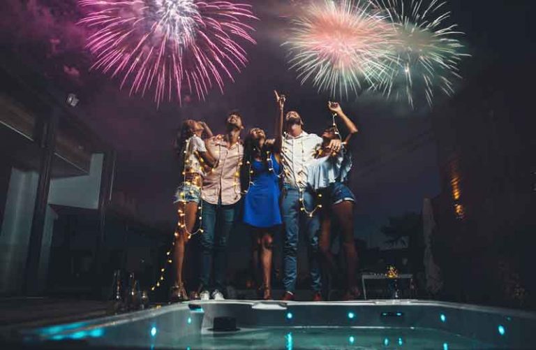 “A Night Under The Stars,” Gemerlap Malam Tahun Baru dari Aston Pluit Hotel & Residence