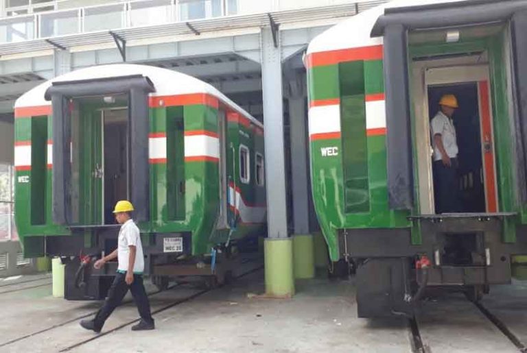 Dari 438 Kereta Pesanan PT KAI, 288 Unit Telah Diserahkan oleh PT INKA