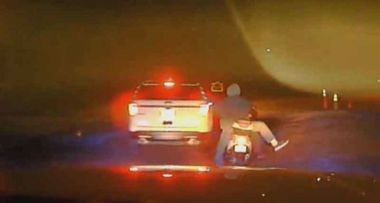 Pengendara Moped Kabur dari Polisi, Ternyata Pakai Kokain dan Mabuk