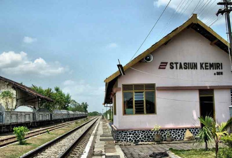 Bukan Bahan Masakan, “Kemiri” Adalah Nama Stasiun Peninggalan Belanda