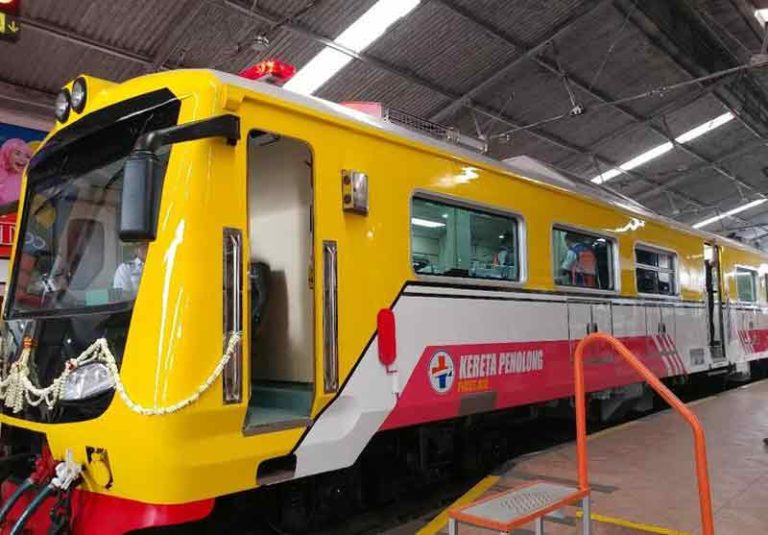 PT KAI Luncurkan Kereta Penolong Tebaru, Sudah Dilengkapi Instalasi Gawat Darurat