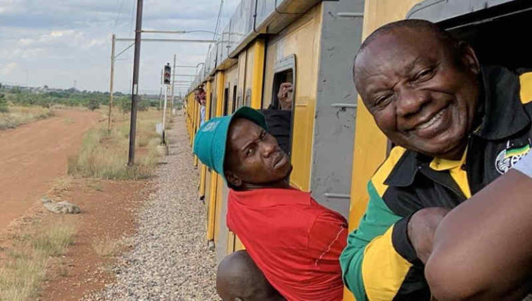 Pelayanan Buruk, Presiden Afrika Selatan ‘Terperangkap’ Selama 3 Jam di Kereta Komuter