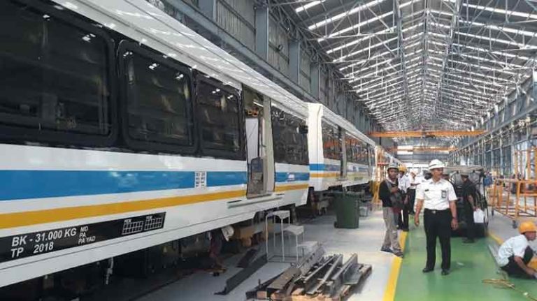 PT INKA: Di Lebaran 2019 Akan Ada Kereta Tampilan Baru untuk PT KAI