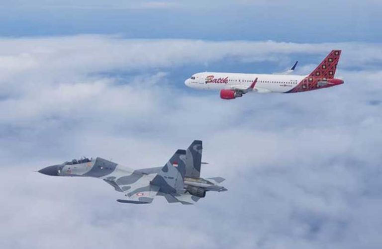 Saat Airbus A320-200 Batik Air di “Force Down” Jet Tempur Sukhoi Su-30