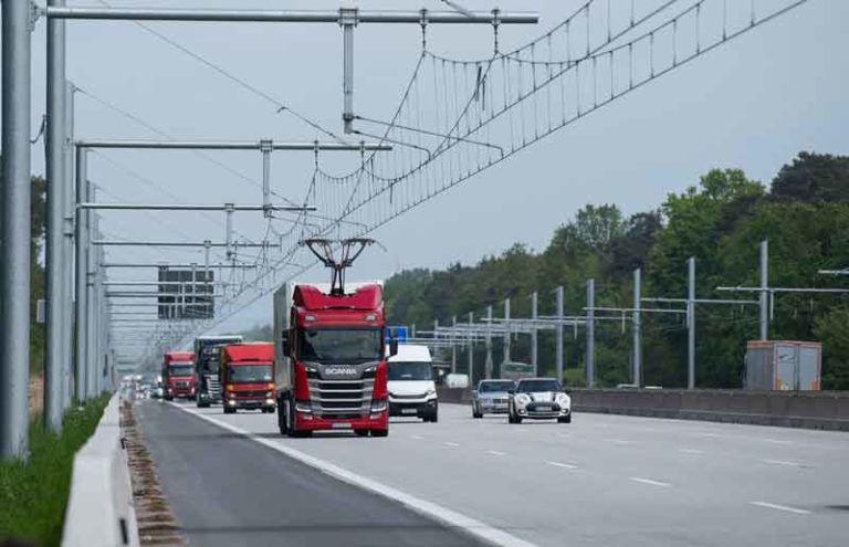 Frankfurt Autobahn A5, Jalan Tol Pertama dengan Kabel Listrik Aliran Atas