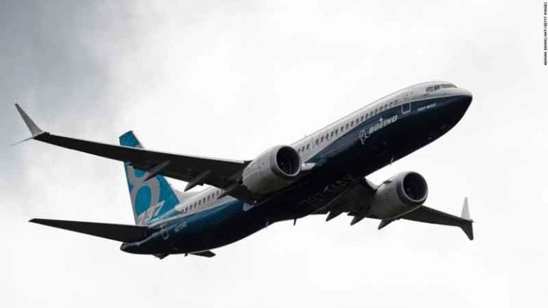 Bikin ‘Grounded’ Ratusan Pesawat, CEO Boeing Bertanggung Jawab Atas Insiden 737 MAX 9 Alaska Airlines