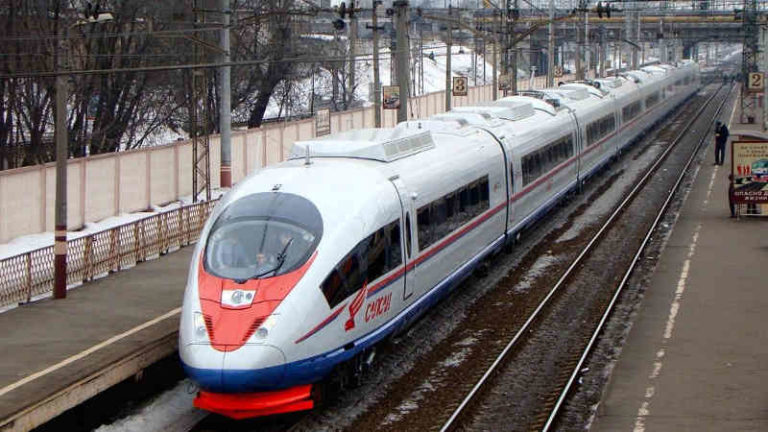 Gelontorkan Rp17,7 Triliun, Russian Railways Hadirkan Kereta Cepat Velaro RUS