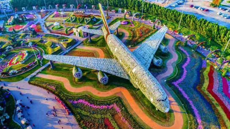 Memukau, ‘Sosok’ Airbus A380 Emirates Jadi Ladang Bunga Terbesar di Dubai