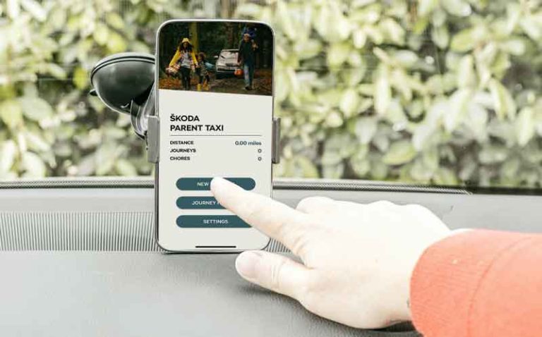 “Skoda Parent Taxi,” Jadikan Orang Tua ‘Pengemudi’ Taksi Bagi Anak-Anak