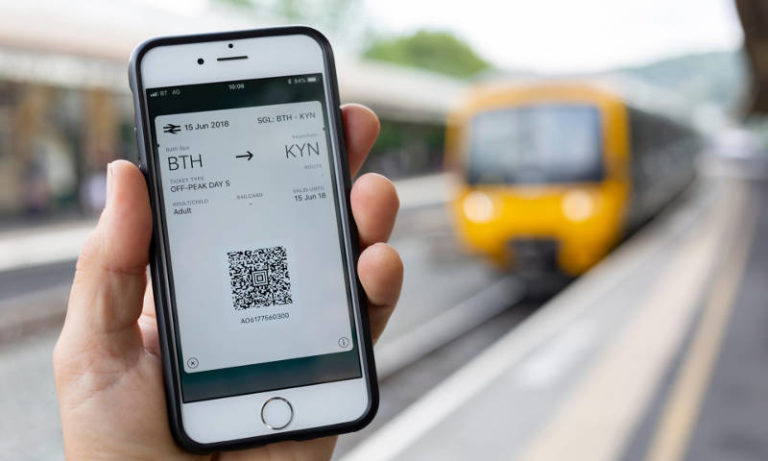 Tunjukkan Hasil Screen Capture e-Ticket, Penumpang Kereta di Inggris Justru Kena Perkara!