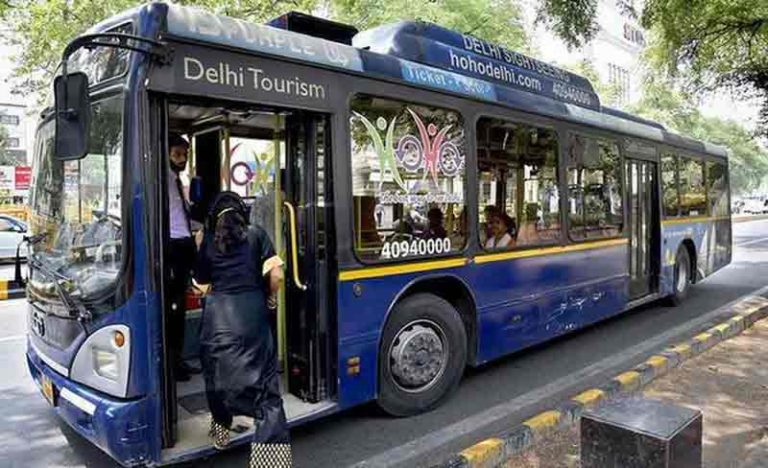 Tarif Mahal, Bus Wisata HoHo di New Delhi Sepi Peminat