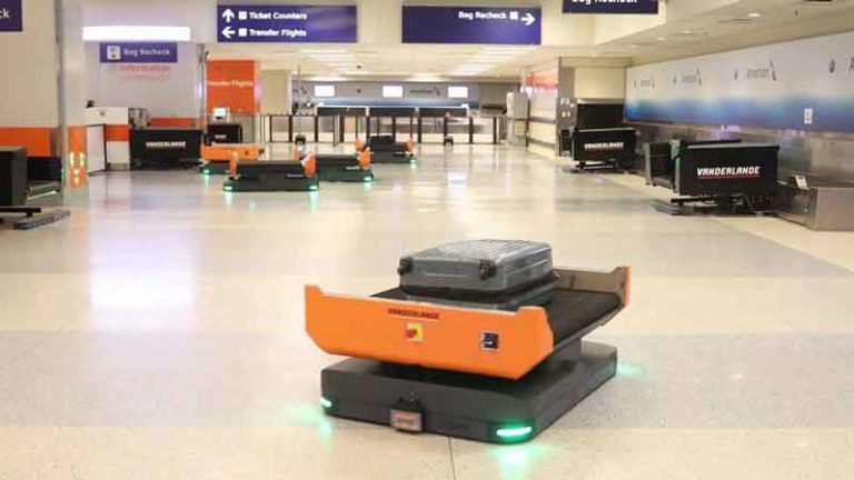 Angkut Bagasi Penumpang, Bandara Internasional Dallas-Forth Worth Gunakan Robot FLEET