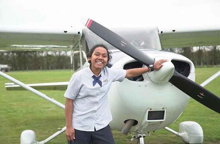 Garuda Indonesia Rekrut 2 Pilot Perempuan Pertama asal Papua