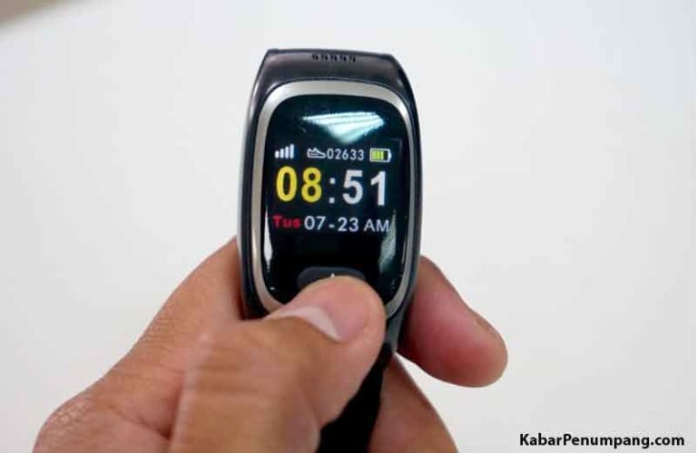 Dalam Wujud Gelang Pintar, Garuda Indonesia dan Indosat Luncurkan “Hajj Tracker”