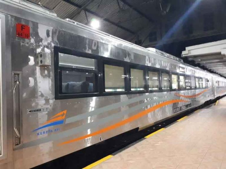 Daop 2 Bandung Batasi 50 Persen Okupansi Kereta Lokal dan Jarak Jauh