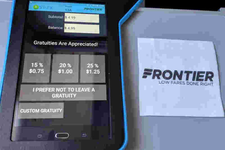 Frontier Airlines, Maskapai LCC yang Halalkan Awak Kabin Terima Tip dari Penumpang