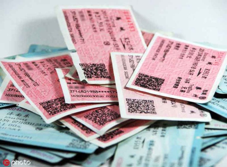 Tak Dapat Kursi Tidur, Penumpang ini Justru Beli Enam Tiket untuk Tiga Orang
