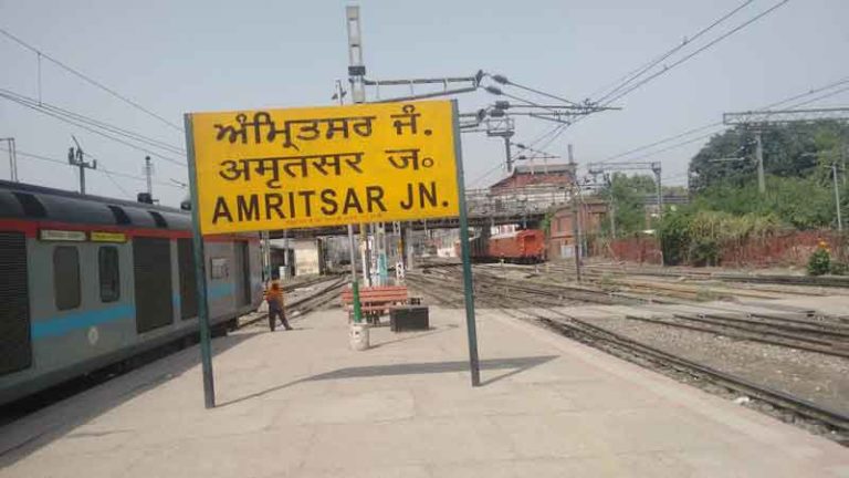 Mau Jadikan Stasiun Kelas Dunia, Peron di “Amritsar” Justru Tak Dilengkapi Atap