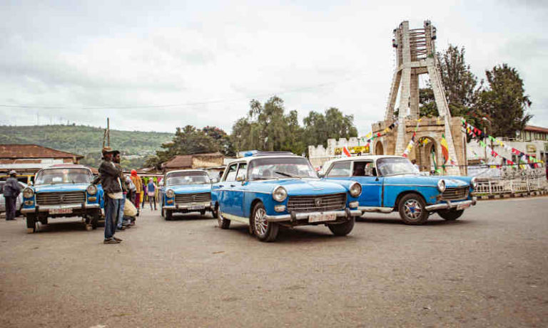 Mampir ke Addis Ababa Jangan Lupa Berkeliling dengan Taksi Vintage