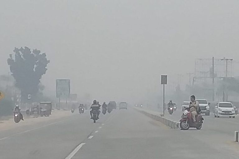 Terkait Kabut Asap, Inilah Tiga Pedoman Bagi Pilot untuk Tetap atau Batal Terbang