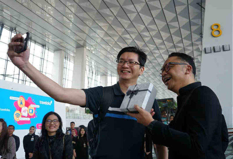 Hari Pelanggan Nasional, Maskapai Indonesia Beri Diskon, Sapa Penumpang Hingga Ganti Logo Boarding Pass
