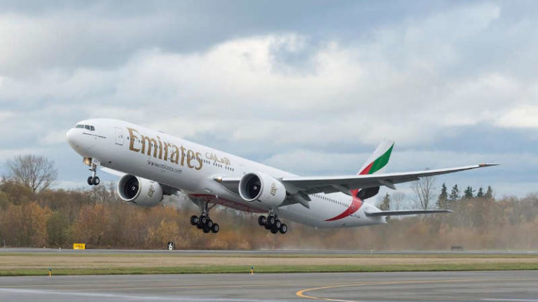 Buntut Konflik di Timur Tengah, Emirates Hentikan Seluruh Penerbangan ke Iran Hingga 15 Oktober 2024