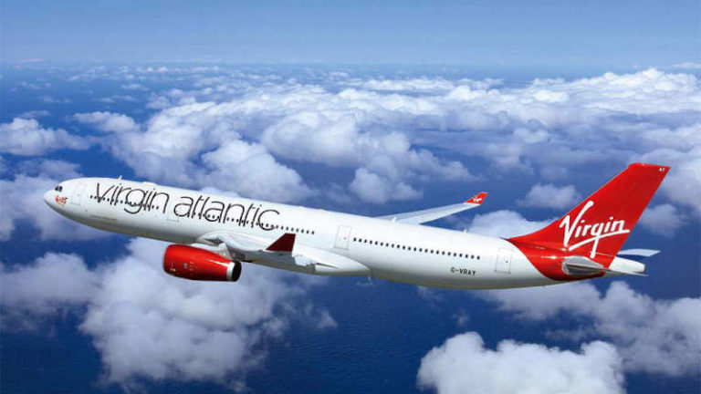 Virgin Atlantic Sementara Tak Jual Alkohol di Penerbangan